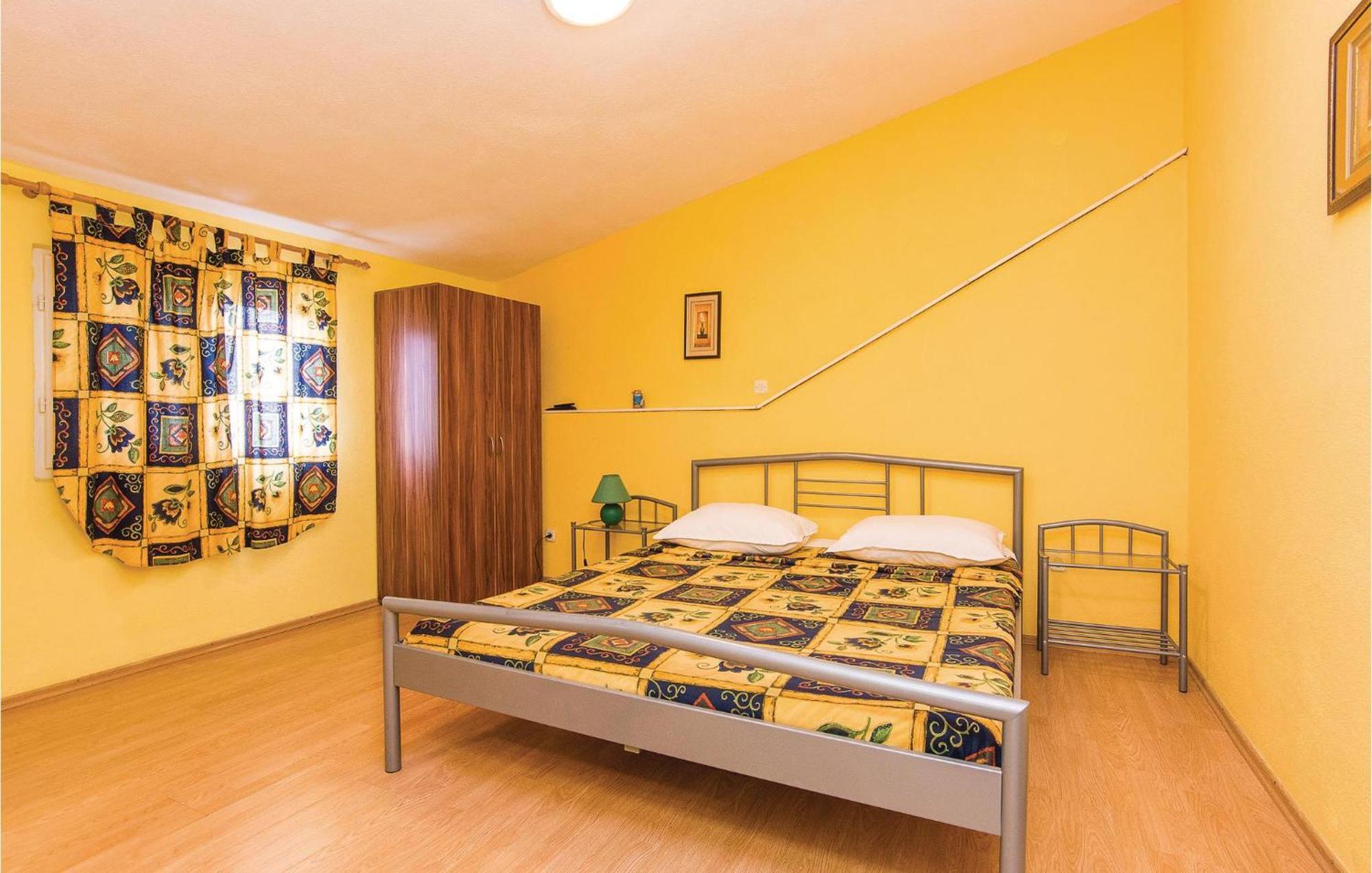 Pet Friendly Apartment In Pakostane With Kitchen Εξωτερικό φωτογραφία