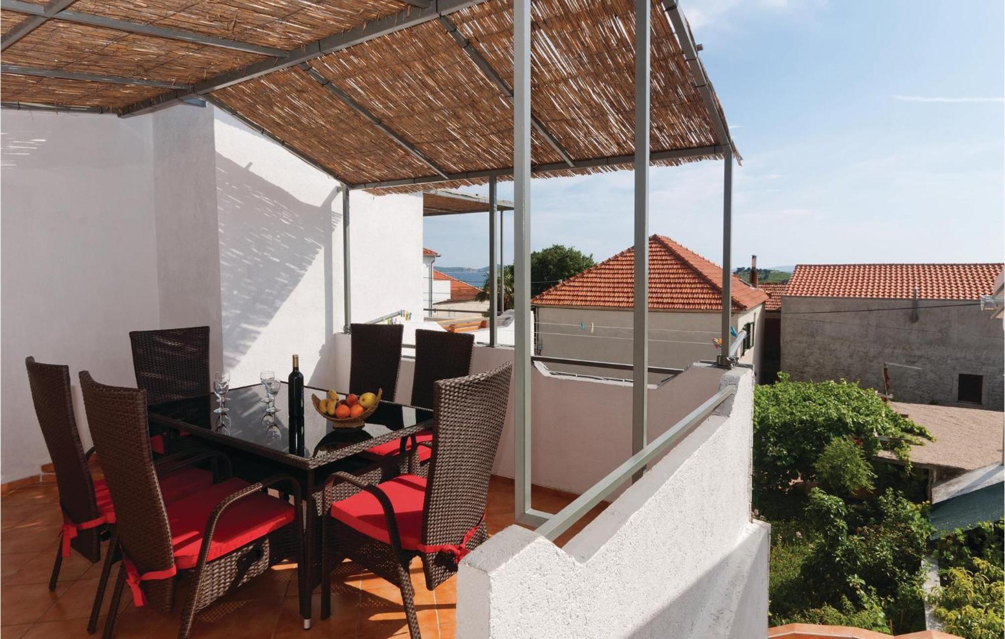 Pet Friendly Apartment In Pakostane With Kitchen Εξωτερικό φωτογραφία